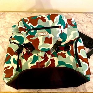 Inaka Power Forest Green Backpack